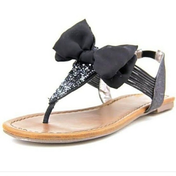 Material Girl Bow Sandals - Picture 2 of 11